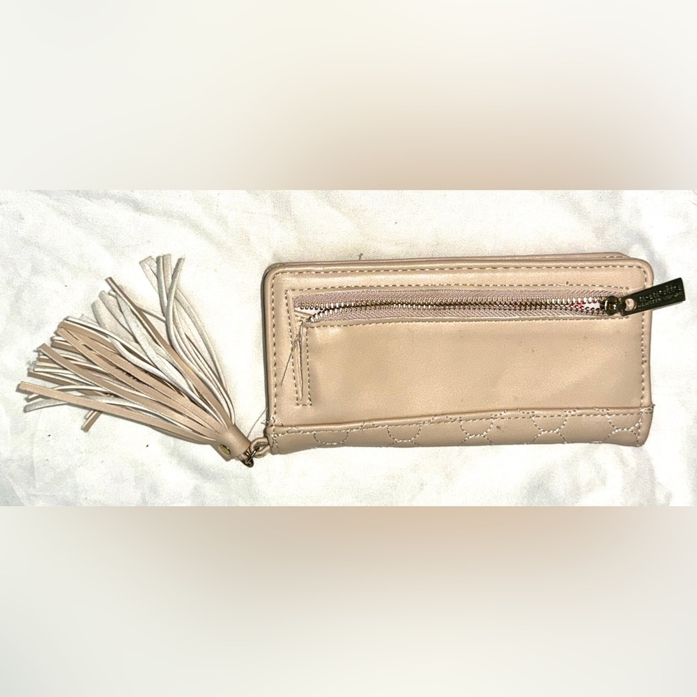NANETTE LEPORE QUILTED PHONE WALLET - Picture 2 of 5